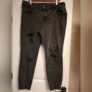 Maurices Distressed Ankle Jeans (9)